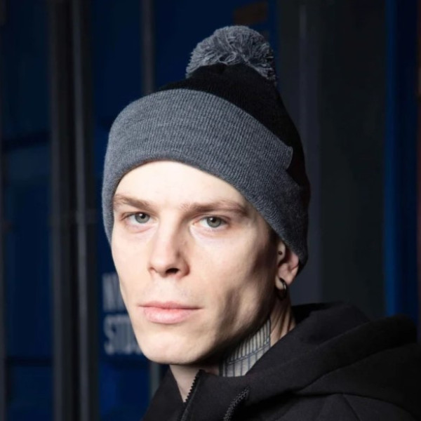 Шапка Custom Wear з бумбоном чорний з графітом