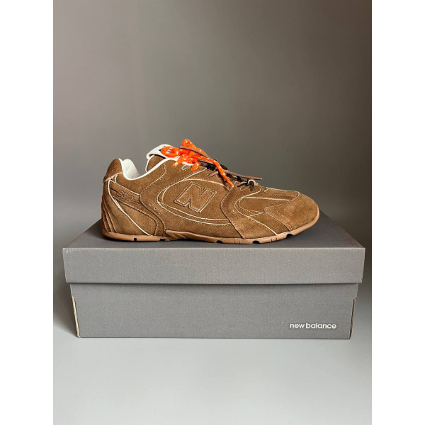 New Balance x MIU MIU Brown БРАК 787