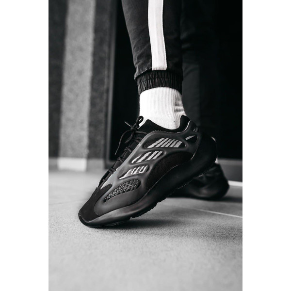 Кросівки Adidas Yeezy Boost 700 V3 Black Alvah