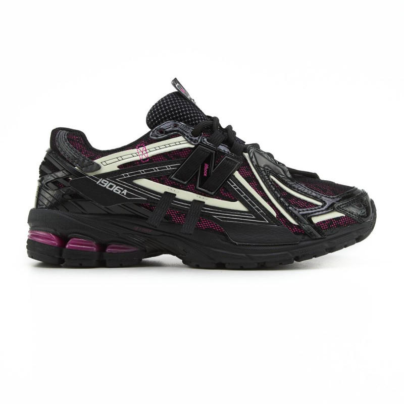 Кросівки New Balance 1906A Black Dragon Berry Pink