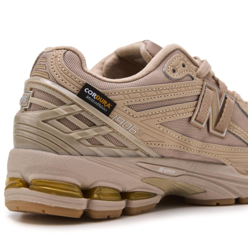 Кросівки New Balance 1906r Beige Cordura v2
