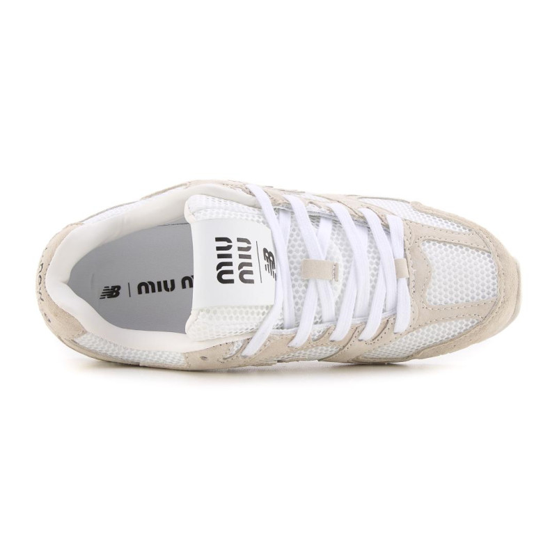 Кросівки New Balance x Miu Miu 530 Beige
