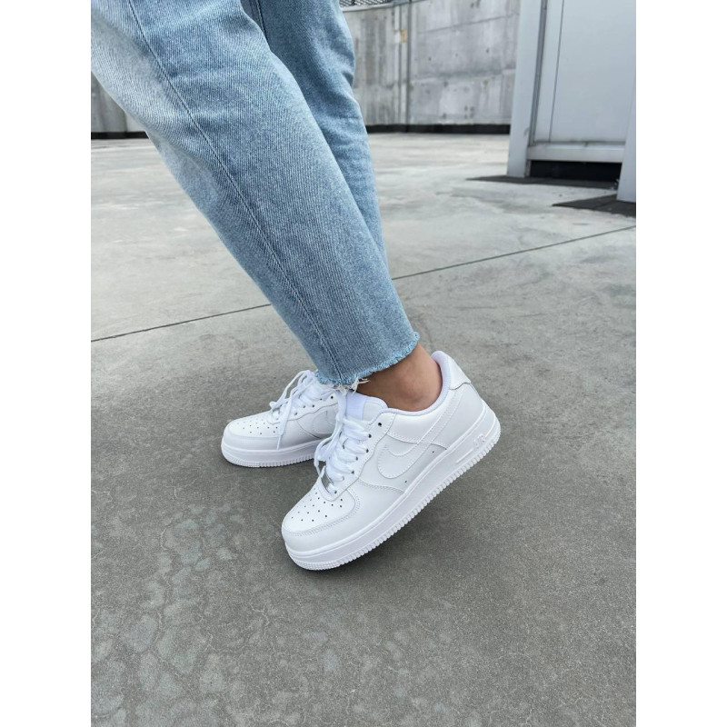 Кросівки Nike Air Force 1 Classic White Premium