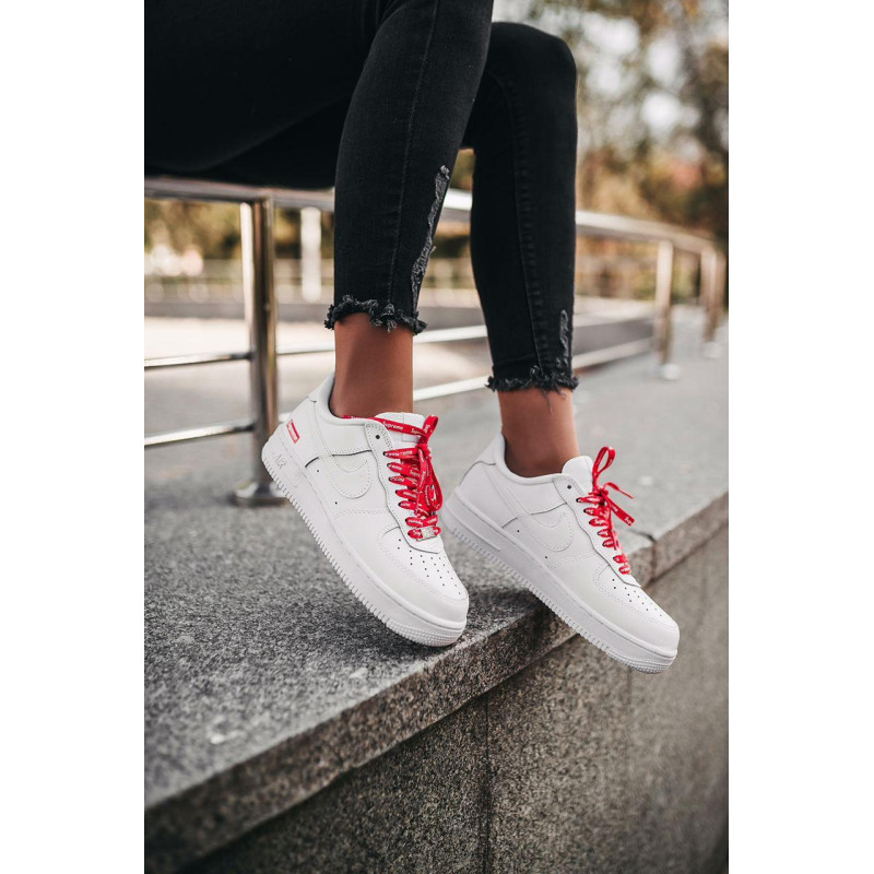 Кросівки Nike Air Force 1 Supreme White
