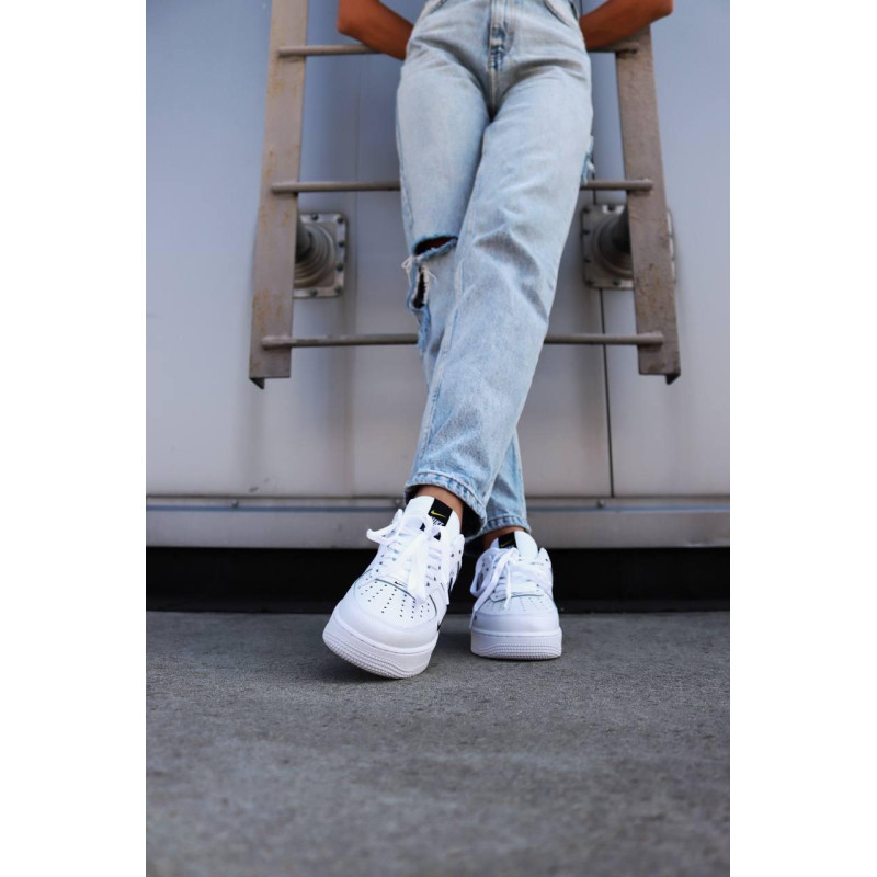 Кросівки Nike Air Force 1’07Lv8 Ultra White Black 1