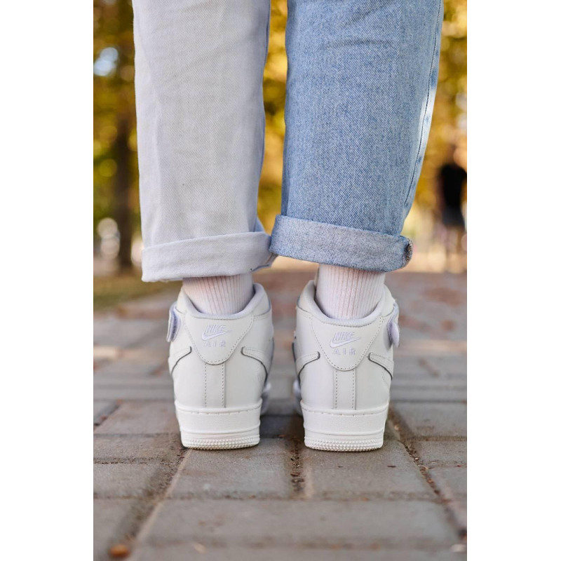 Кросівки Nike Air Force Mid Winter White
