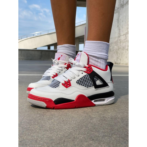 Кросівки Nike Air Jordan Retro 4 Fire Red
