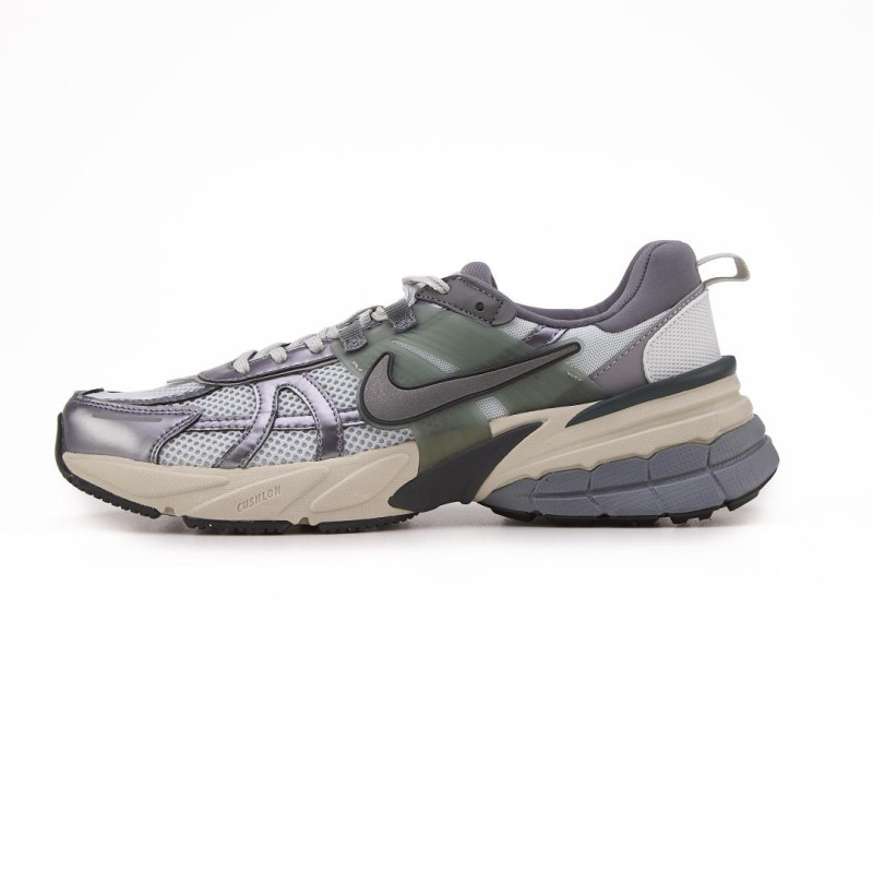 Кросівки Nike Runtekk V2K Summit White Metalic Silver
