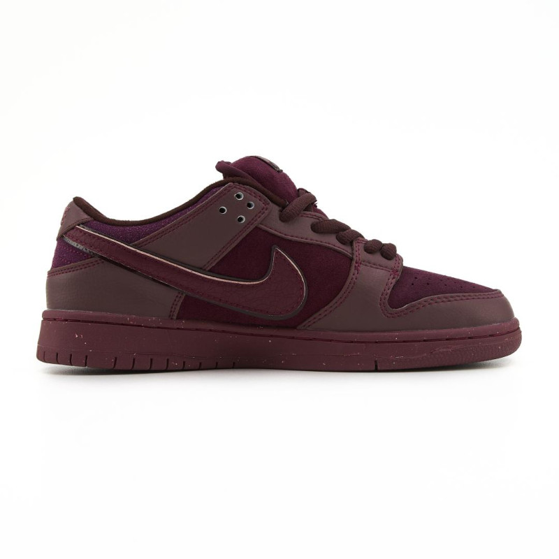 Кросівки Nike Sb Dunk Low City Of Love Burgundy Crush
