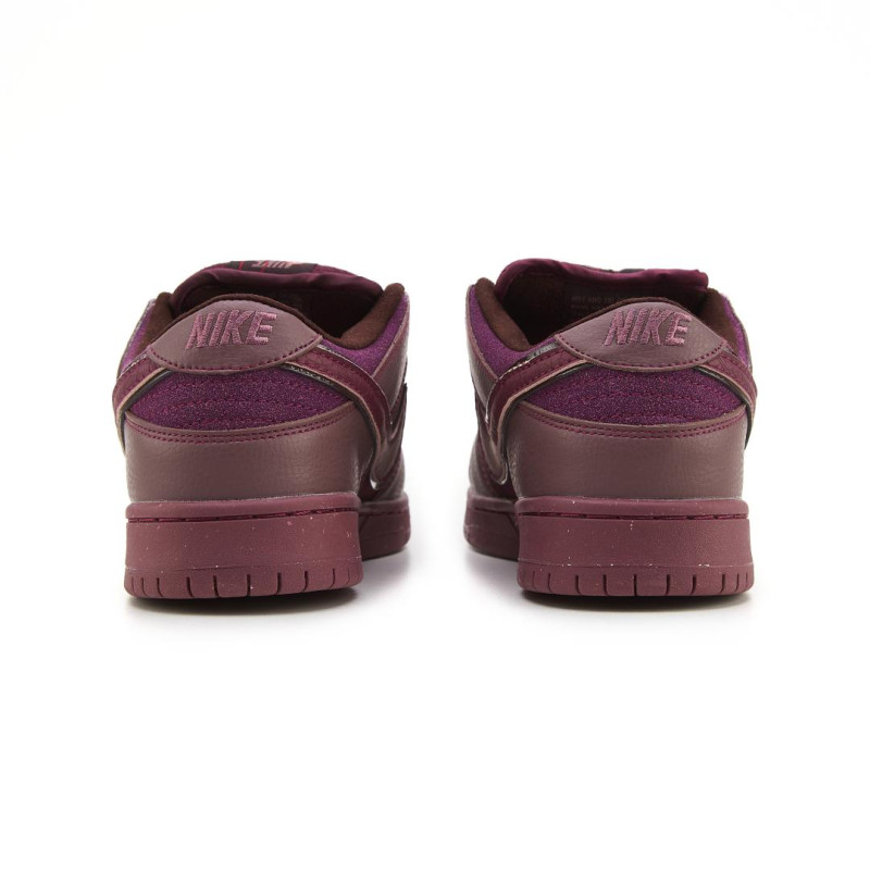 Кросівки Nike Sb Dunk Low City Of Love Burgundy Crush