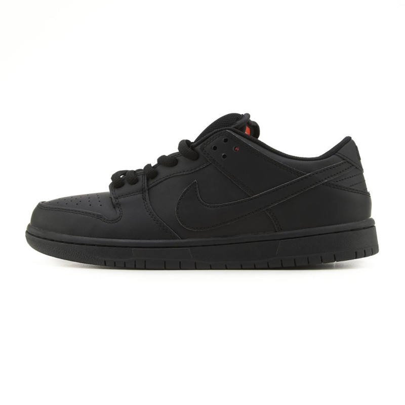 Кросівки NIke SB Dunk Low Total Black Leather