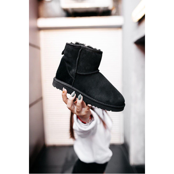 Чобітки UGG Classic Mini Black 2