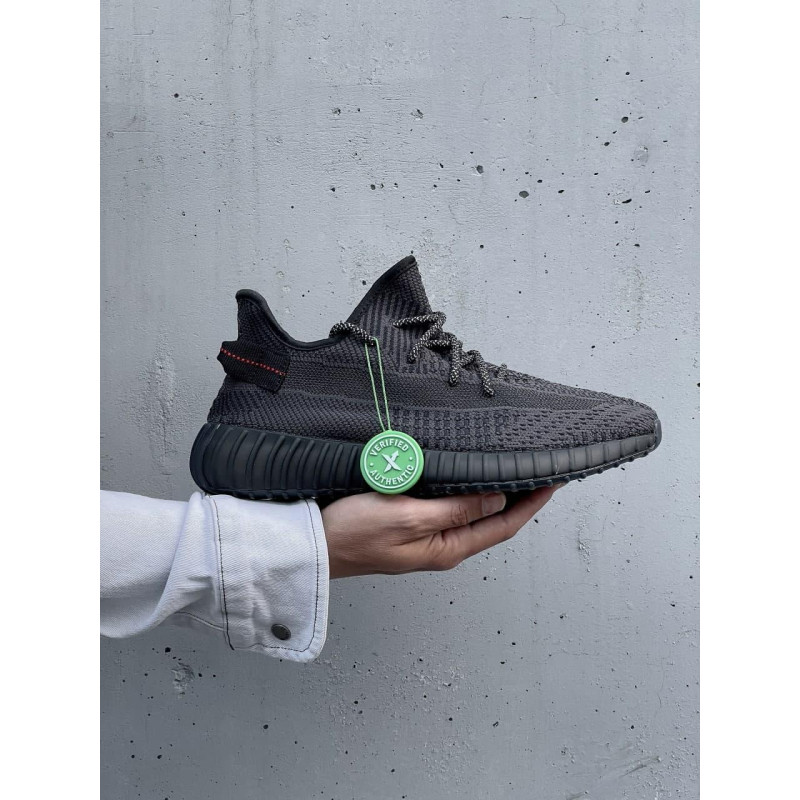 Кросівки Adidas Yeezy Boost 350 V2 Black (хРефлективные шнурки)