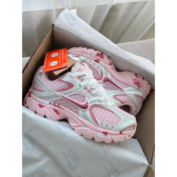 Кросівки Nike V5 RNR Custom Pink